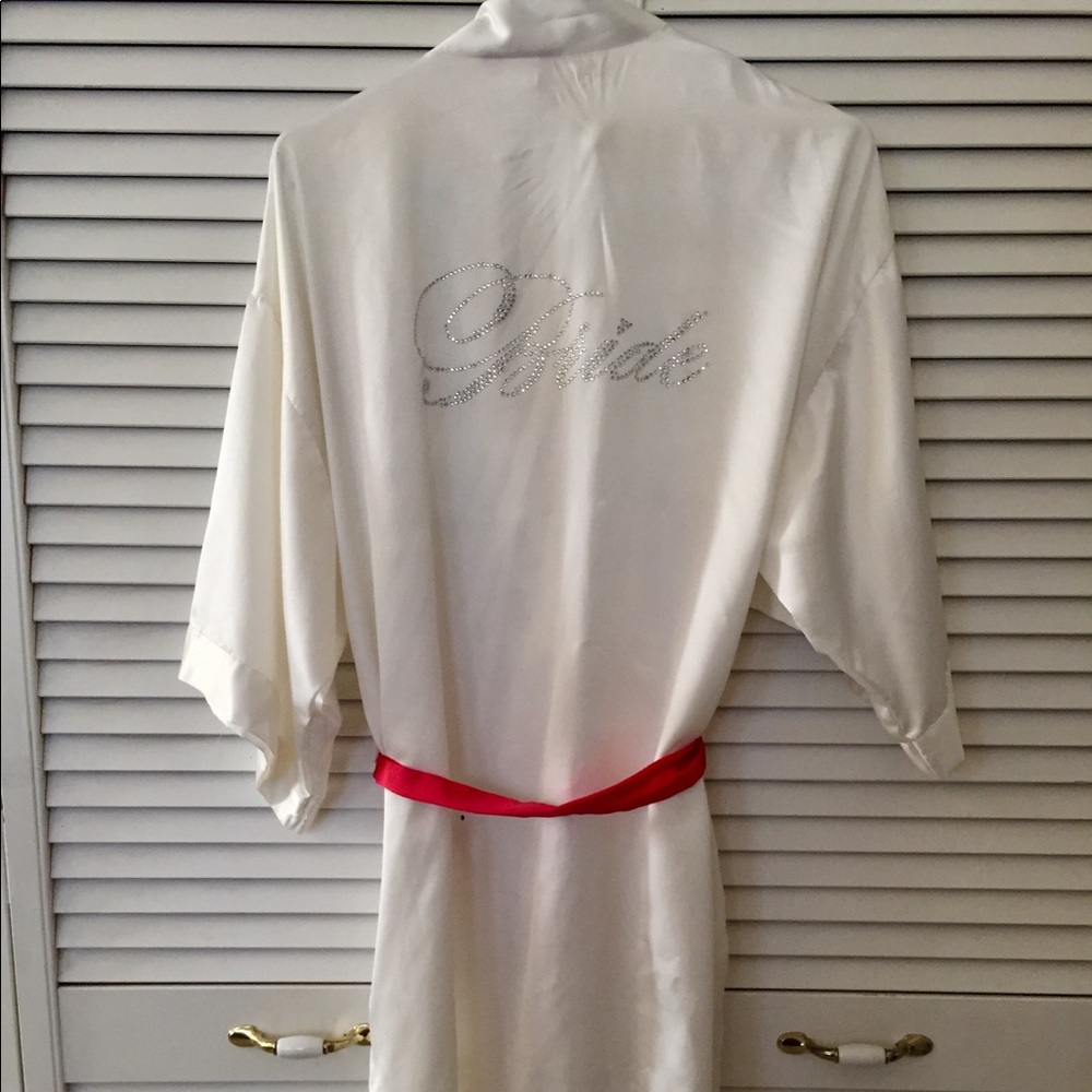 Bride Robe - Picture 2 of 3